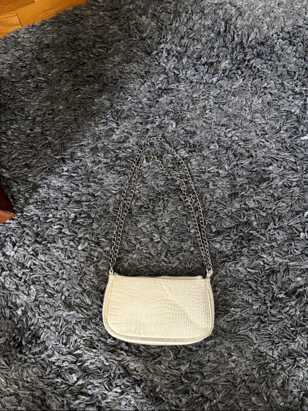 White Croc-Embossed Shoulder Bag with Chain Strap